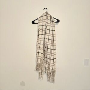Elegant Cream and Gray Plaid Scarf